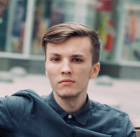 Владислав Николаев